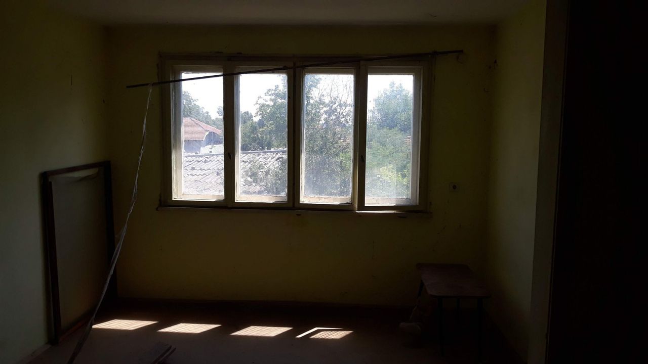 Продава се Къща в Бяла Слатина - 200 кв.м за 162 €/кв.м - Снимка #4