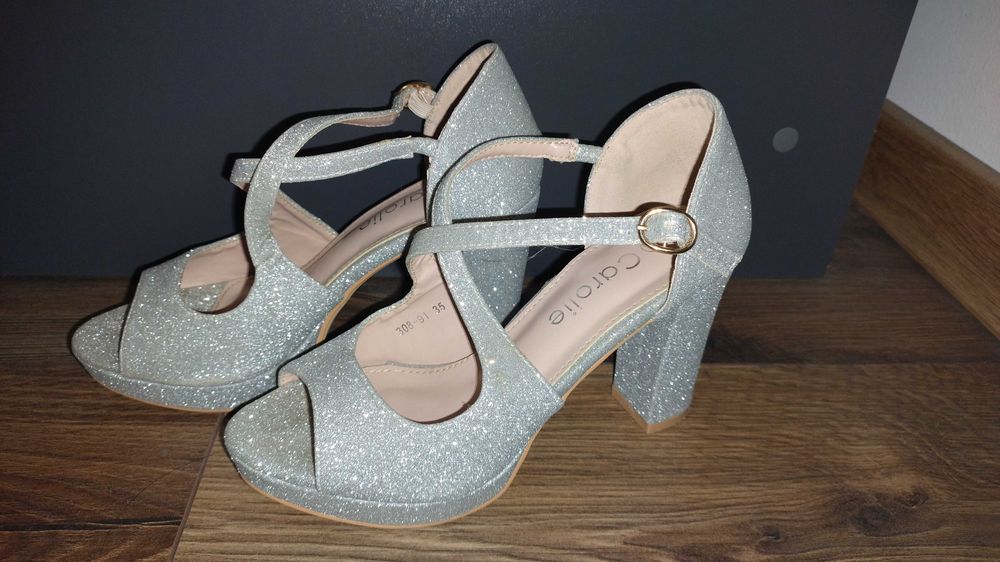 Sandale marimea 35 + pantofi cadou marimea 35