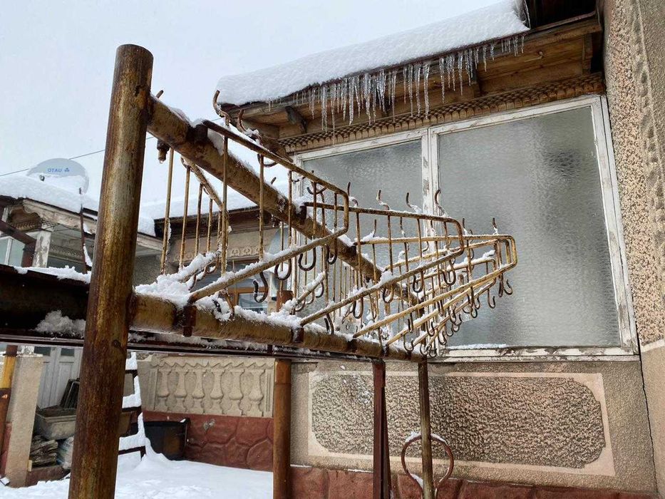 Вешалка гардеробная для учреждений