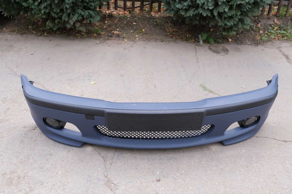 Spoiler Fata M BMW E46 Sedan cu rame si suport numar