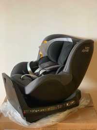 Ново! Бебешко/детско столче за кола Britax Römer Dualfix Plus 0-20 кг.