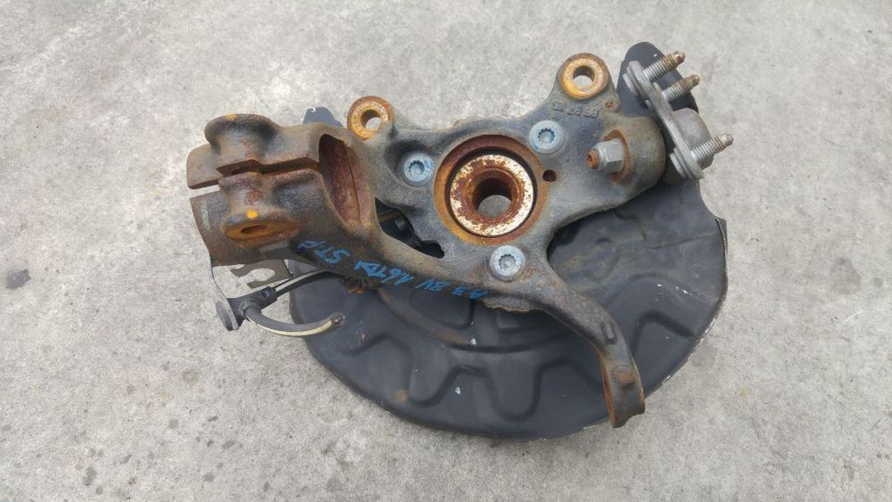 fuzeta stanga fata audi a3 8v 1.6 tdi