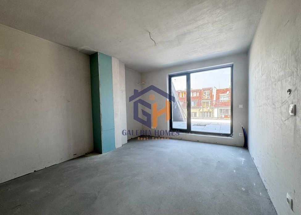 Тристаен апартамент в центъра на София до метростанция Опълченска