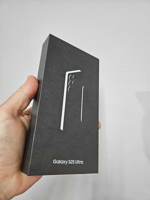 Samsung Galaxy S25 Ultra, 1 Tb, nou la cutie, Garantie.