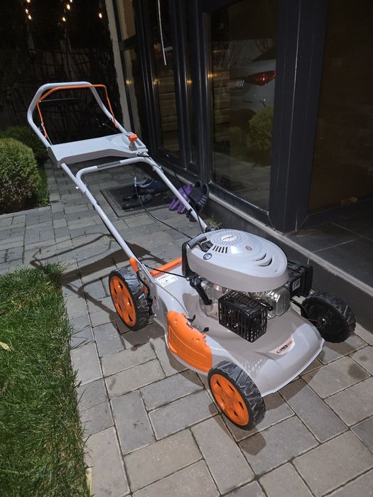 Masina de tuns iarba ,noua, marca Ruris Expert 6001