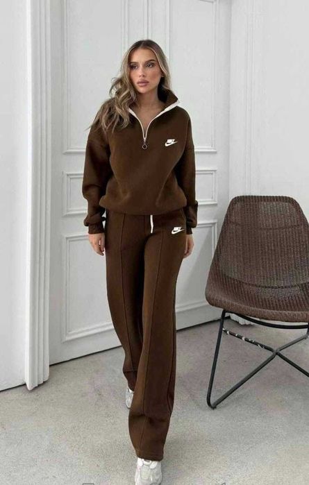 Дамски екипи топ Брандове