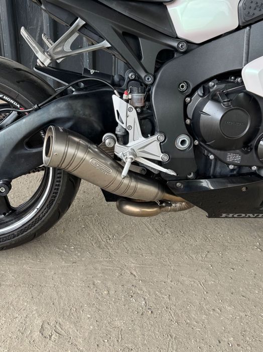 Honda CBR 1000RR SC59 - 2010 FARA ABS