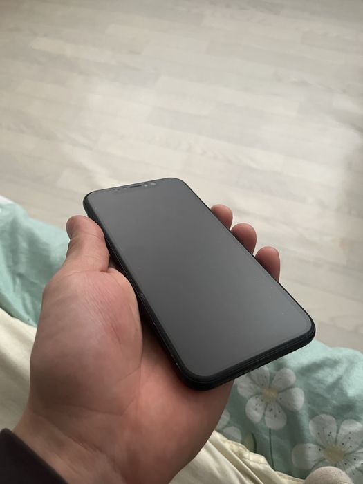 Продам Айфон хр