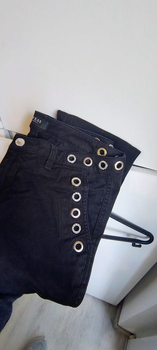 Интересен Панталон дамски Guess