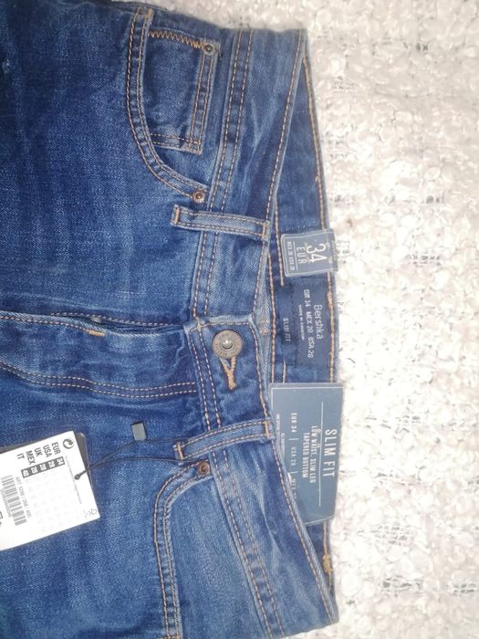 Pantaloni blugi Bershka Fit slim