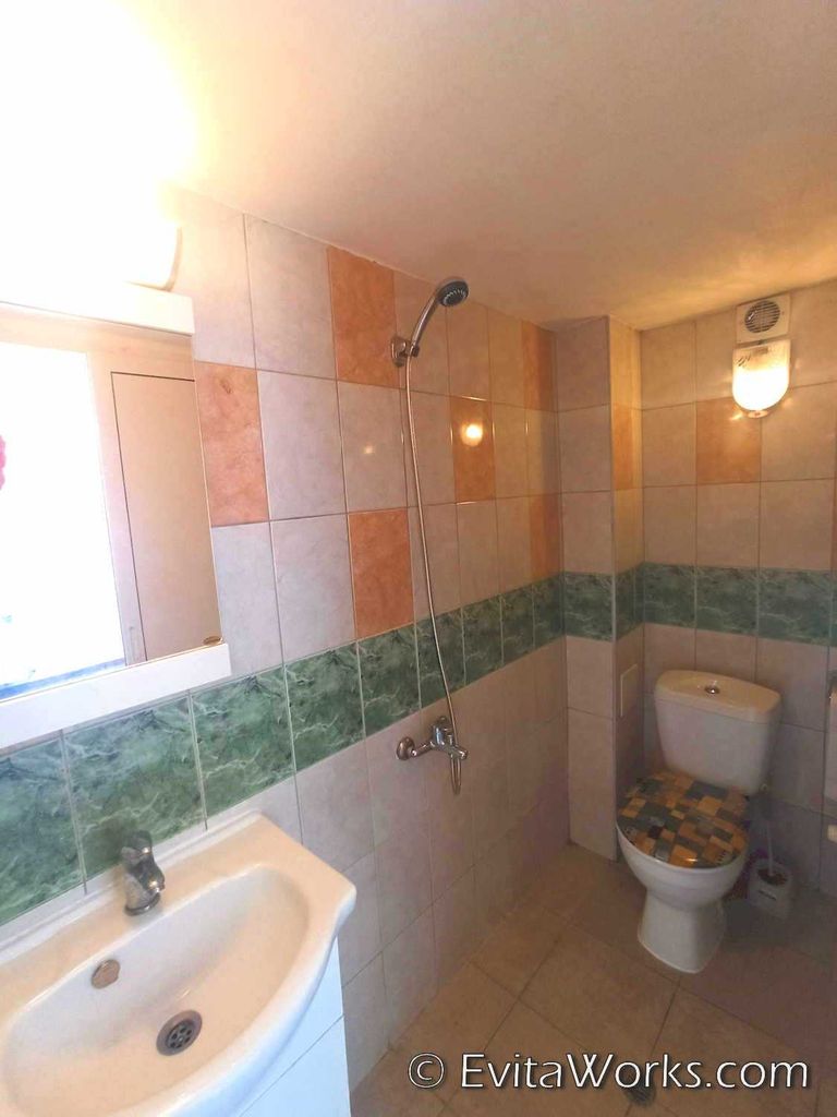 Продава се Къща в с. Бистрица, Област София-град - 350 кв.м за 1643 €/кв.м - Снимка #21