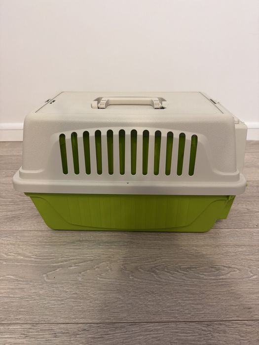 Vand cusca transport pisici