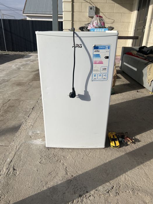 Бытавой техника сатылады халадильник