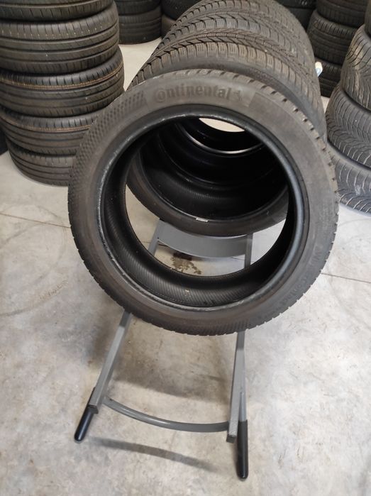 225/45/18 Continental 4бр