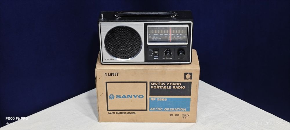 Радиоприемник Sanyo RP-2805. В коллекционном состоянии.