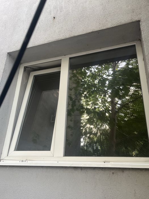 Ferestre termopan in stare foarte bună!