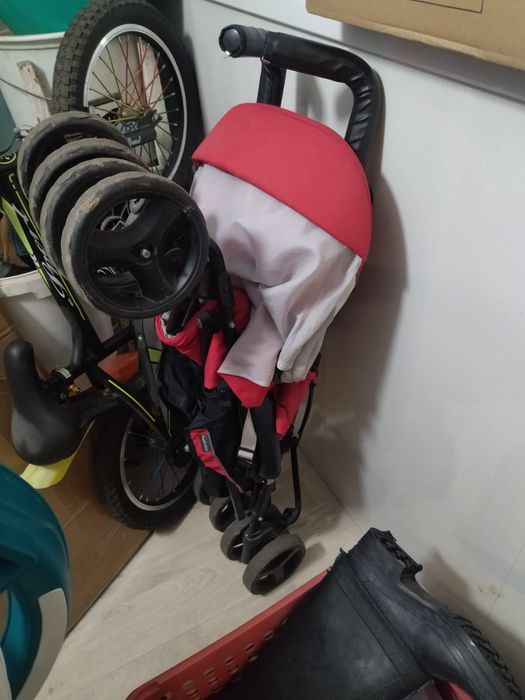 Продается детская коляска трость