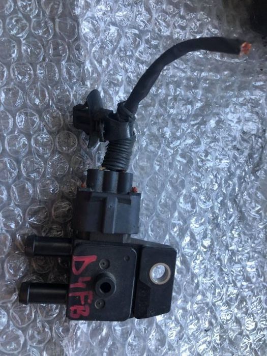 senzor presiune filtru hyundai i20 kia carens 3 mazda 6 hatchback 1.6 crdi 2.2 d