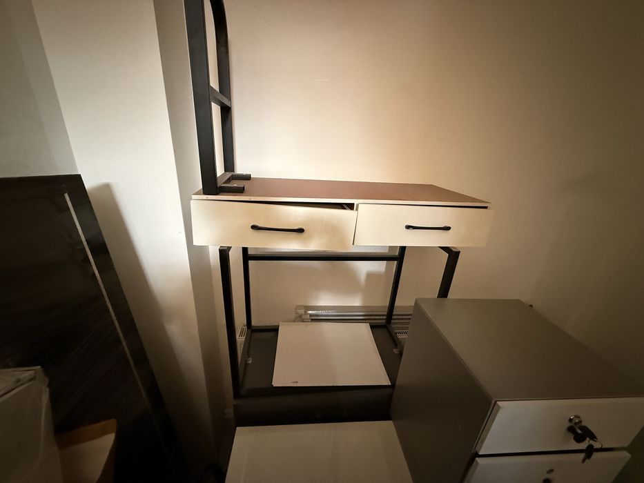 Прдается Мебель