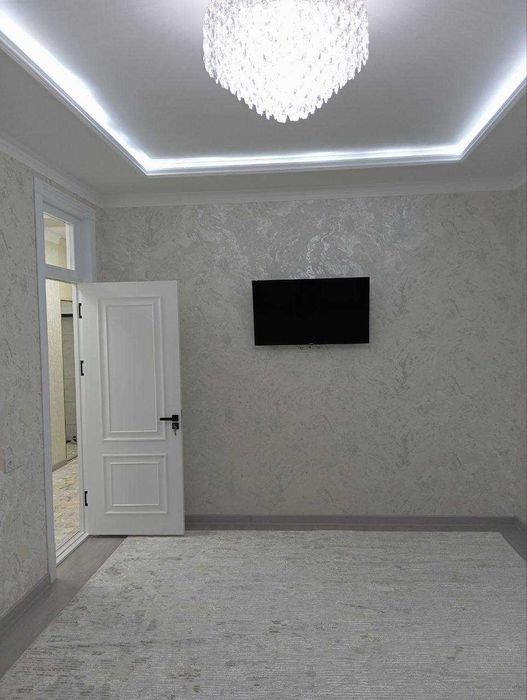 Продается 2-комнатная квартира, улица Шота Руставели, Братский могилы