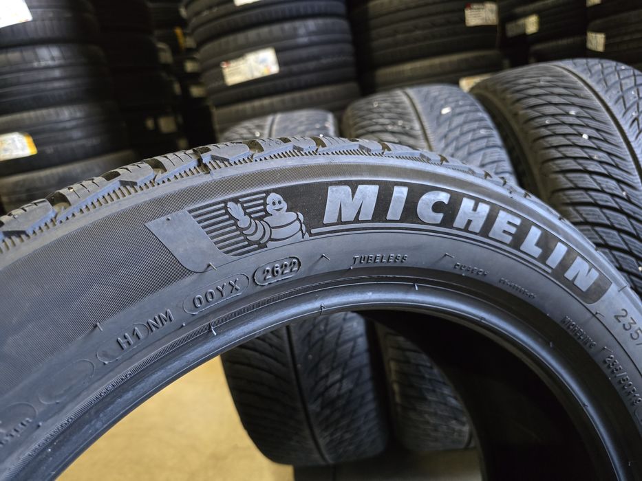 235/50/19 MICHELIN 4бр