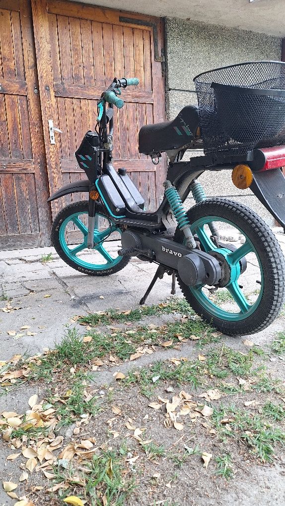 Piaggio Super bravo -педалетка.