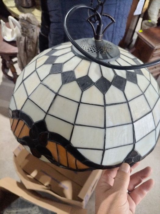 Красива лампа тифани
