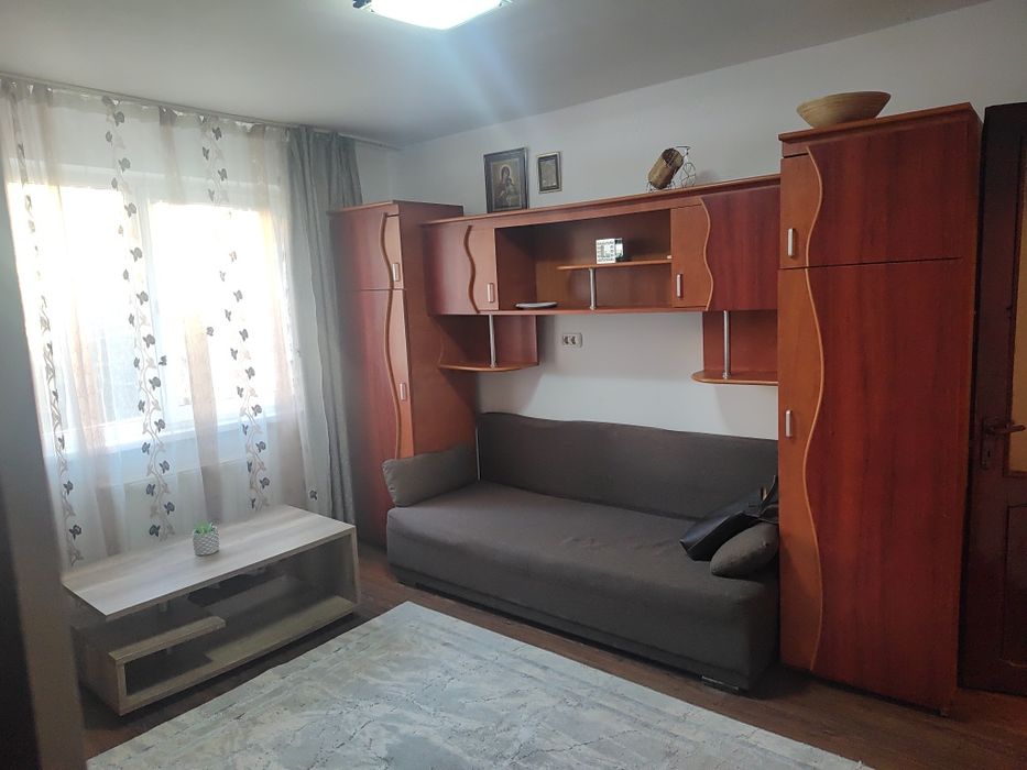 Închiriez apartament 2 camere zona Darmanesti 
Închiriez apartament cu