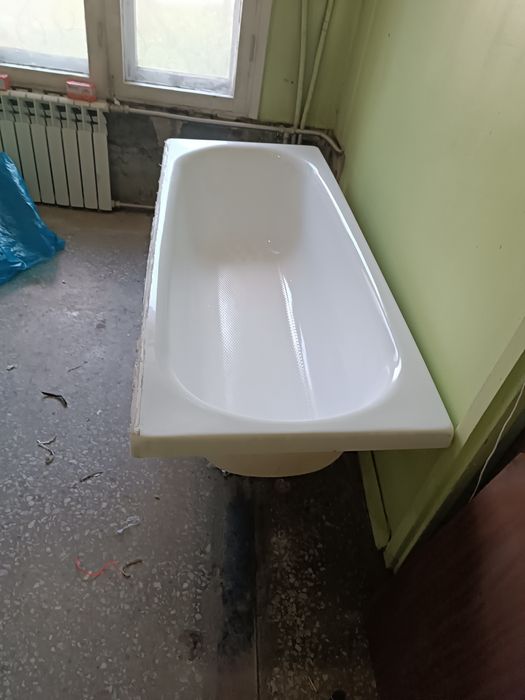 Продам ванну акриловая, и раковину со смесителем