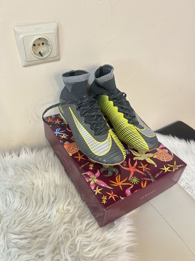 Бутонки Nike MERCURIAL