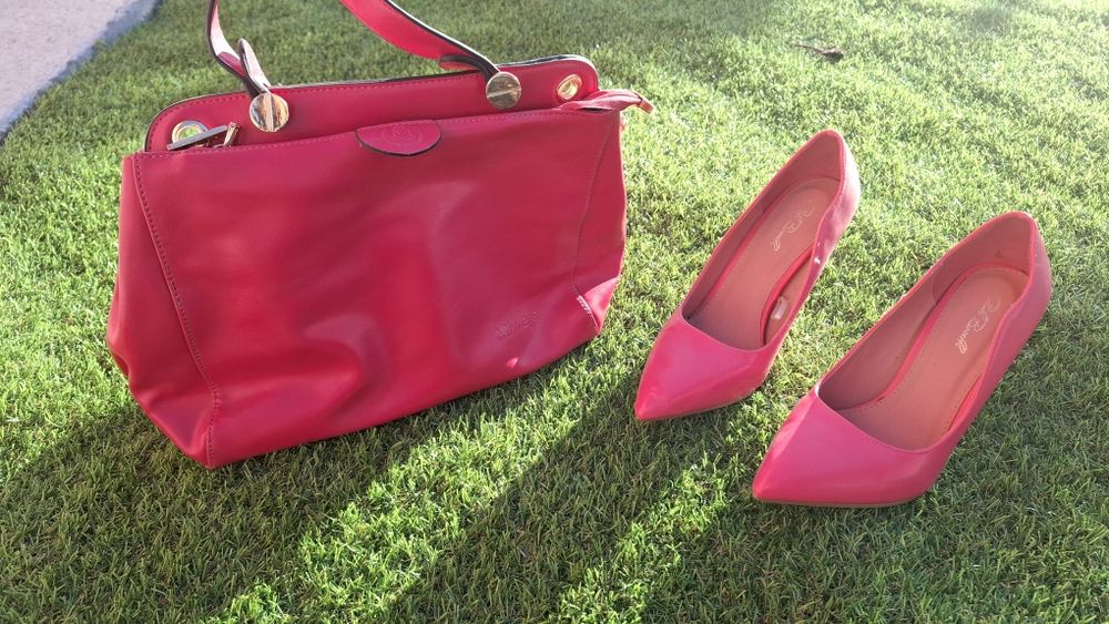 Дамски обувки с чанта няколко варианта