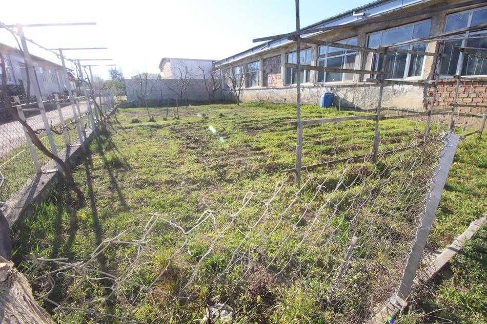 Продава се Промишлена сграда в Севлиево - 2017 кв.м за 199 €/кв.м - Снимка #5