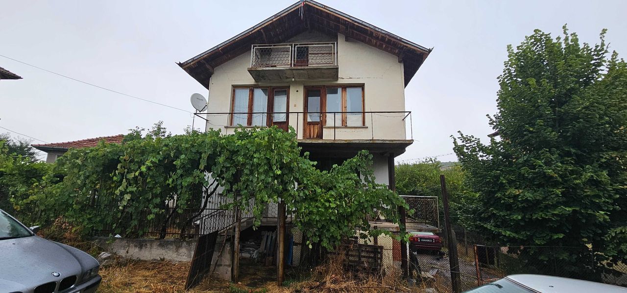 Продава се Къща в с. Ярджиловци, Област Перник - 95 кв.м за 864 €/кв.м - Снимка #1