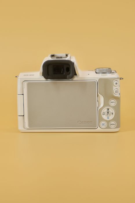 Canon EOS M50 15-45mm white 4K video