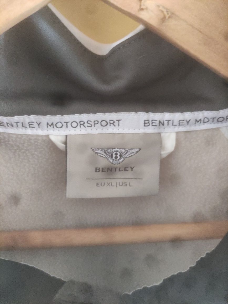 Vând geacă Bentley