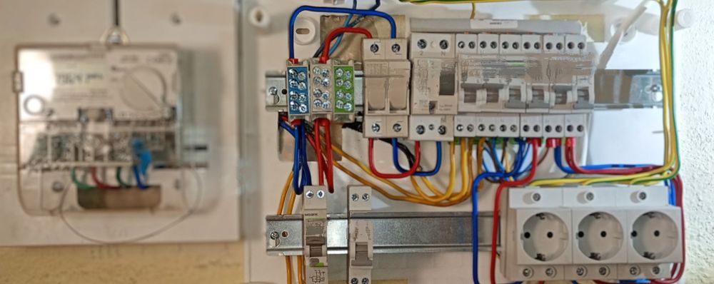 Schimb tablouri electrice