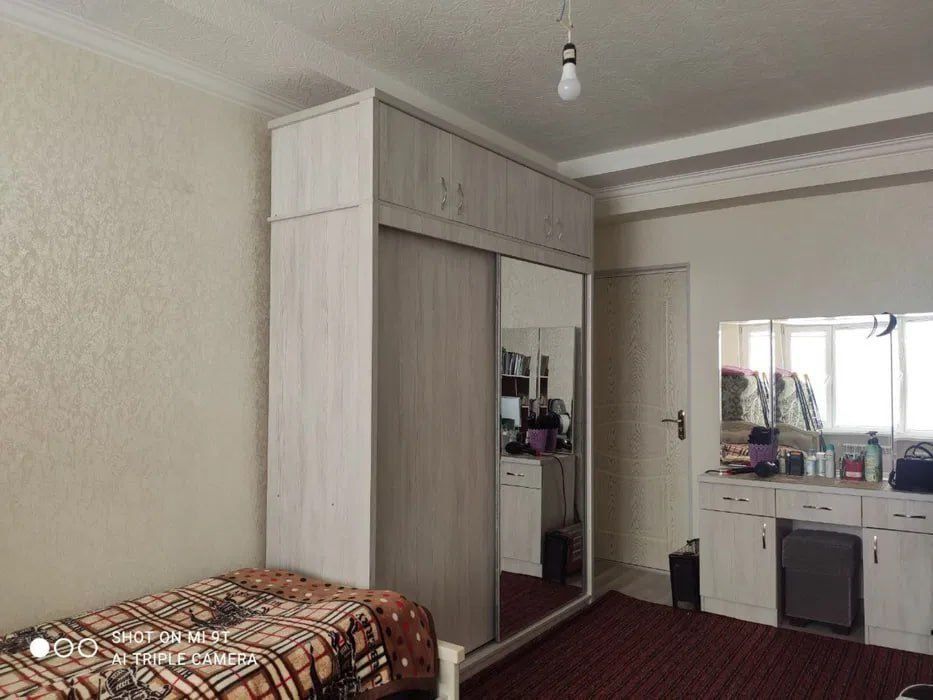 2/5/9. Сергели 3. Бывшее общежитие. Квартира 49 м². Метро "Turon"