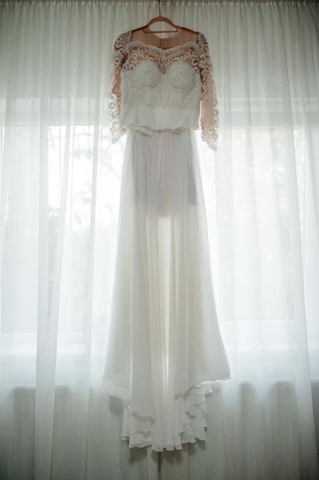 Vând rochie de mireasă. Făcută pe comandă de Adelina Boie.