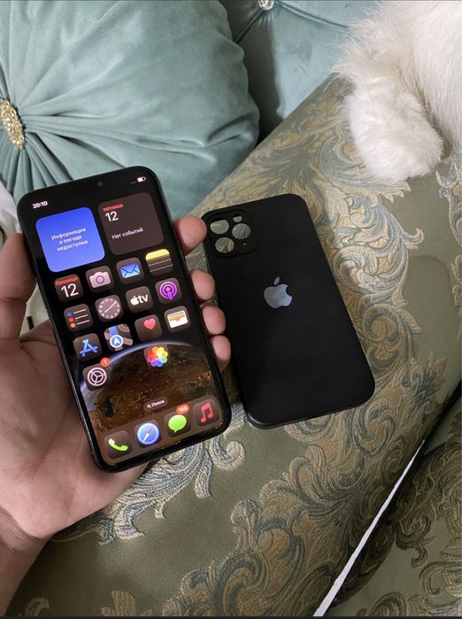 Продам телефон  Айфон 11 Pro 256