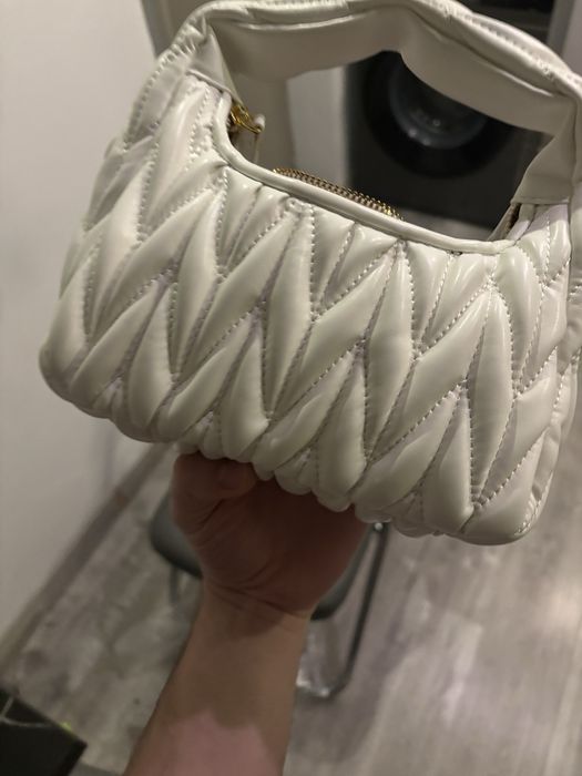 Geanta Miu Miu Mini Matelasse Alba