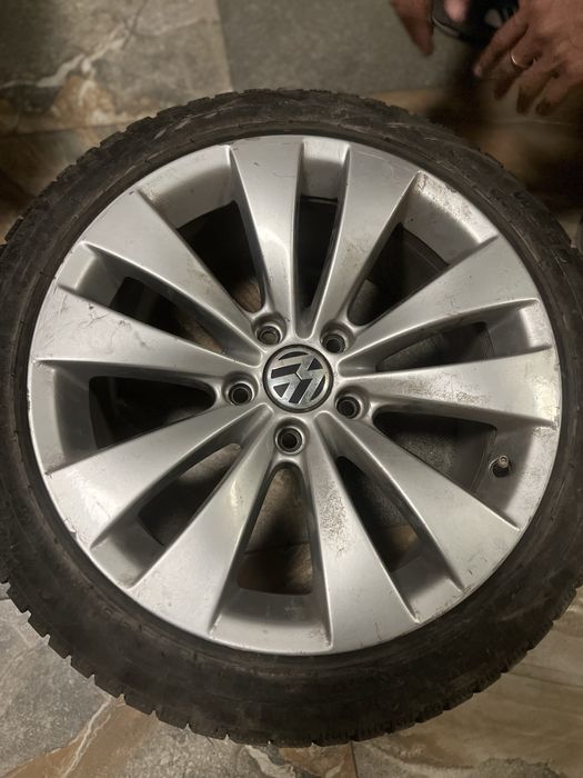 Диски с шинами комплект от Passat CC