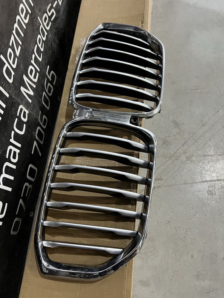 Grila radiator Bmw x5 G05 7454888
