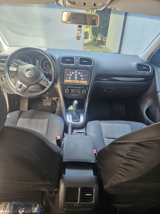 Volkswagen Golf 6 1.6 TDI DSG 2012