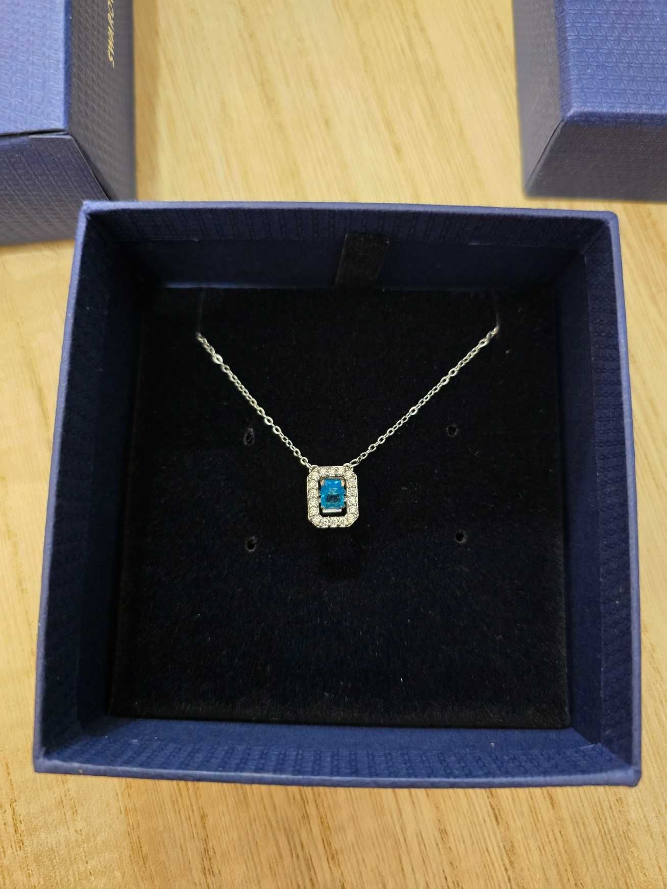 Lantisor Swarovski Piatra Miscatoare ~ Nou