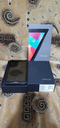 Vând tabletă Asus Nexus 7
