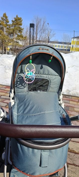 Продам коляску 2 в 1