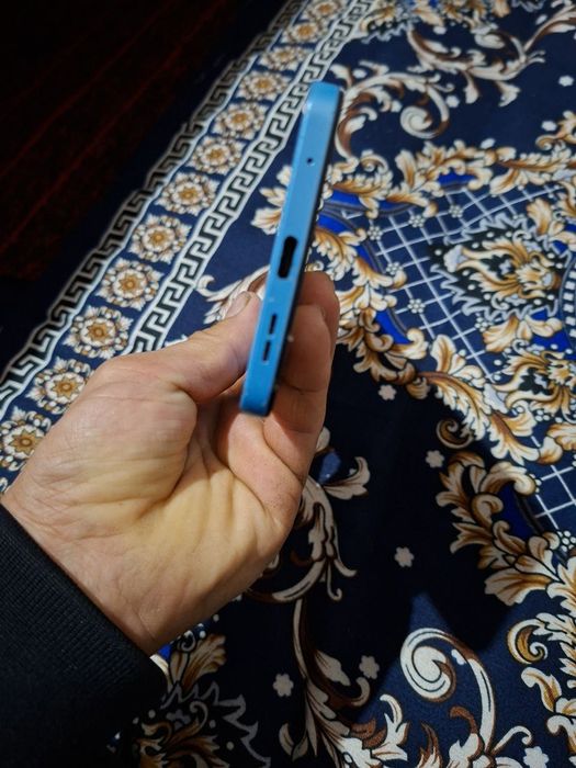 Redmi not 12 smartfon zoʻr telefon