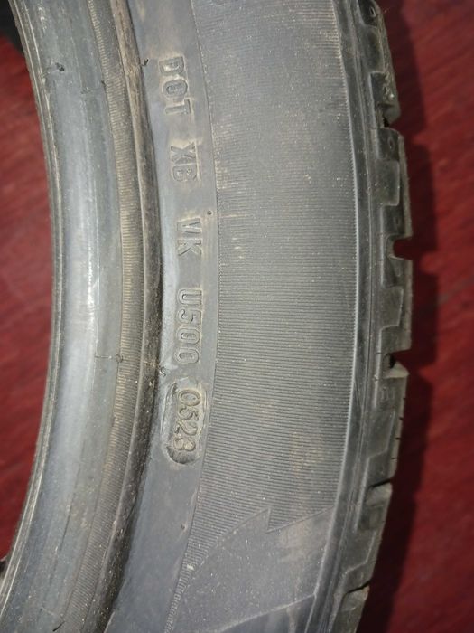 Зимни гуми PIRELLI SCORPION WINTER 295/40 R21/ Nokian Tyres 295/40/21