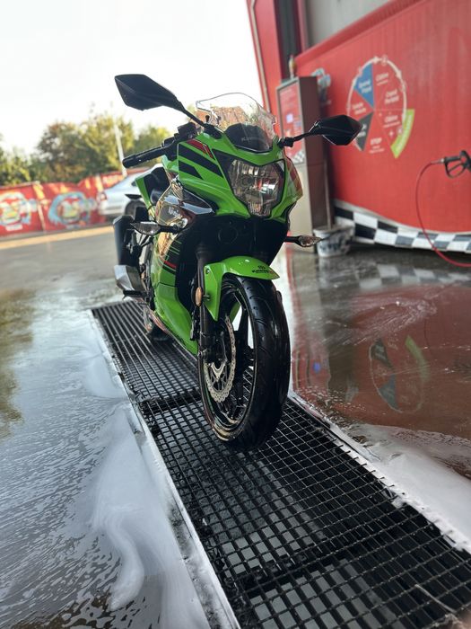 Kawasaki ninja 125 ABS 2023