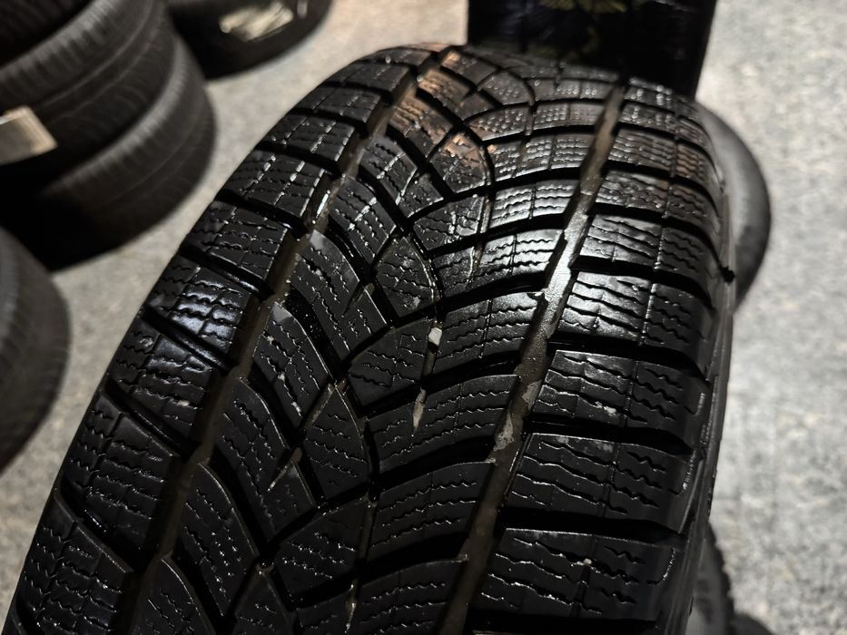 Set Jante originale Ford Kuga 3 18 Titan Metallic GoodYear 225/60/R18